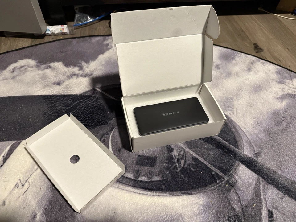 One never used Gray Hitofish USB-C Triple Display Docking Station Mint Condition - Image 4 of 4