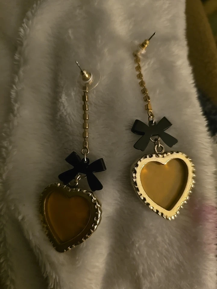 Betsey Johnson Leopard Love Status Puffy Heart Long Dangle Earrings 3" Crystals - Image 3 of 3