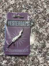 SDCC 2025 Yesterdays Exclusive Solo Leveling Knight Killer Enamel Pin LE100