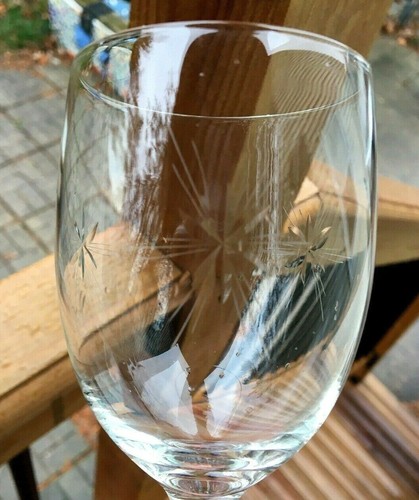 Mid Century Starburst Etched Wine Glasses Set of 7 - Picture 3 of 5