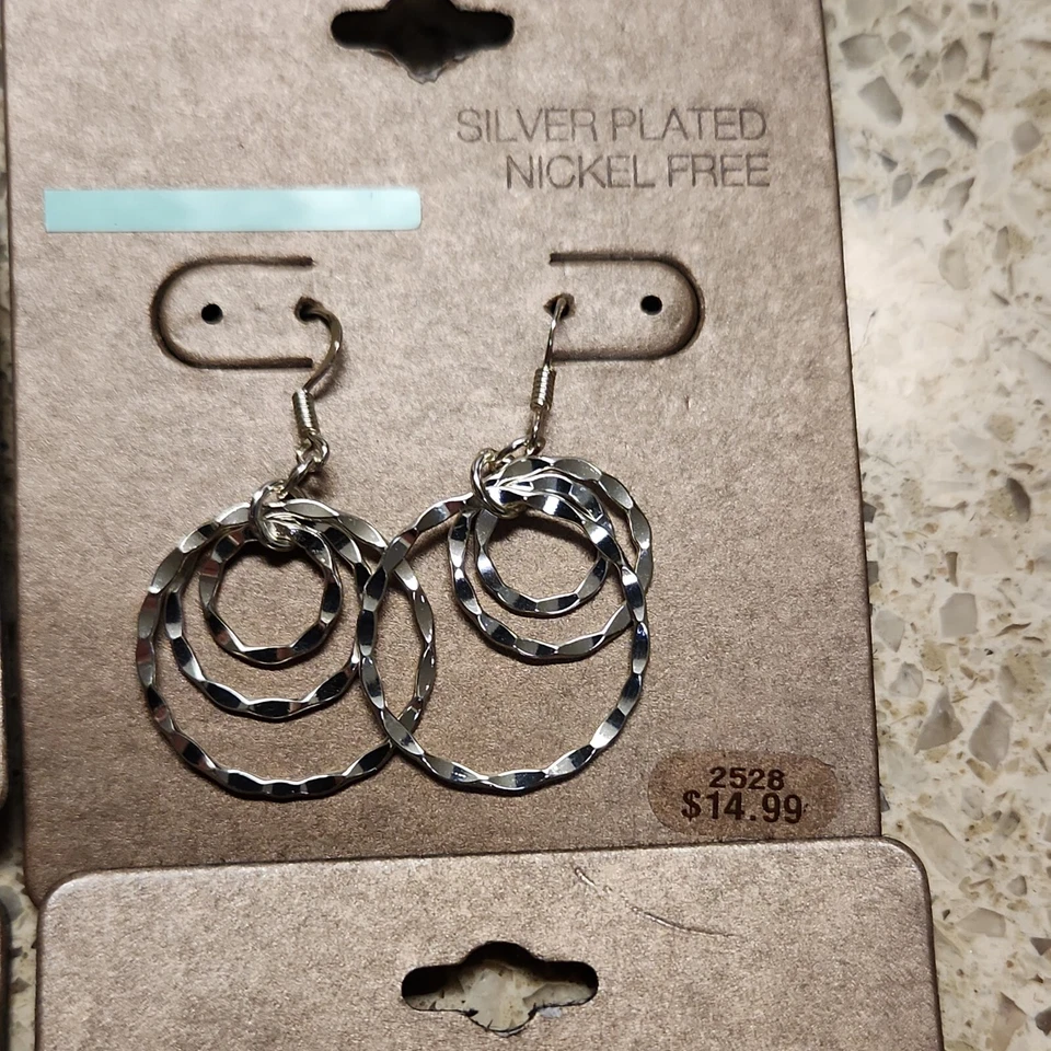 4 pares de pendientes colgantes plateados de circonita cúbica marca Target perla Foto 4 de 4