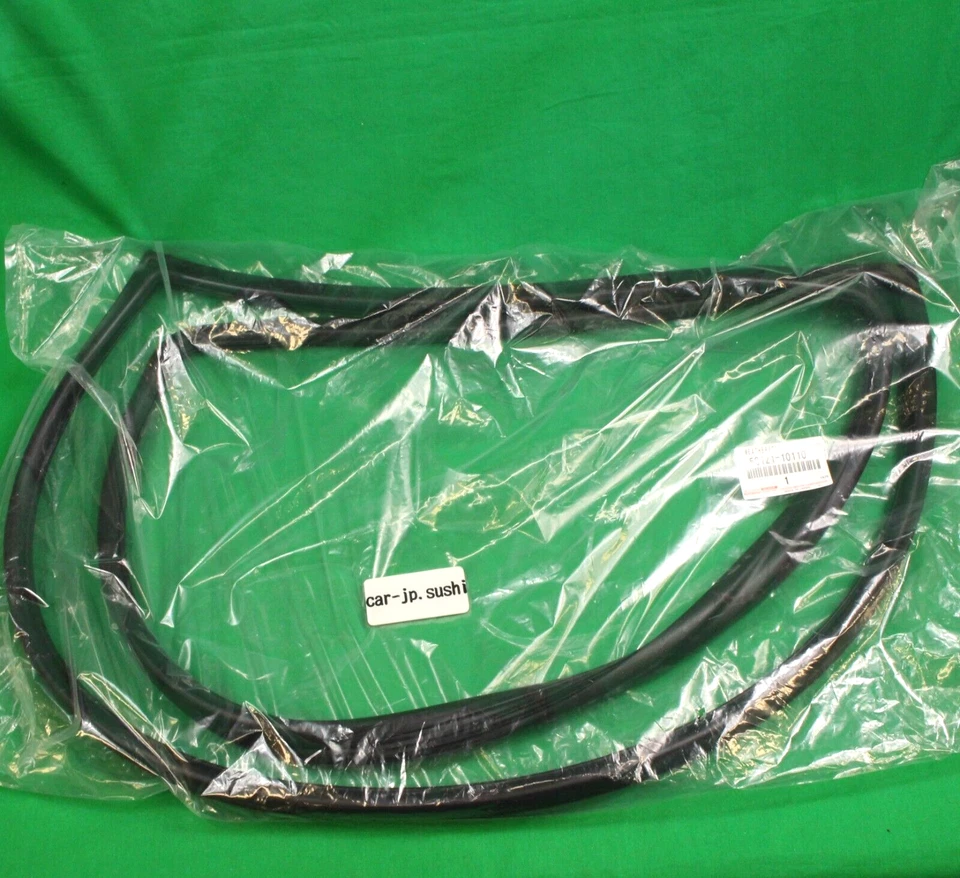 TOYOTA Genuine STARLET KP60 KP61 81-84 Front Window Weatherstrip 56121-10110 OEM - Image 4 of 4