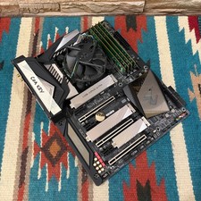 GIGABYTE AORUS Z390 ULTRA Wifi RGB Motherboar...