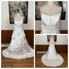 Gorgeous New Allure Bridals Ruched Satin Wedding Gown
