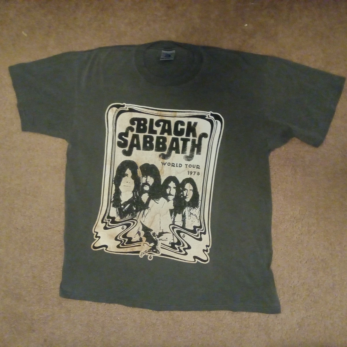 Preços baixos em Camisa Tour Black Sabbath em Memorabilia de Black
