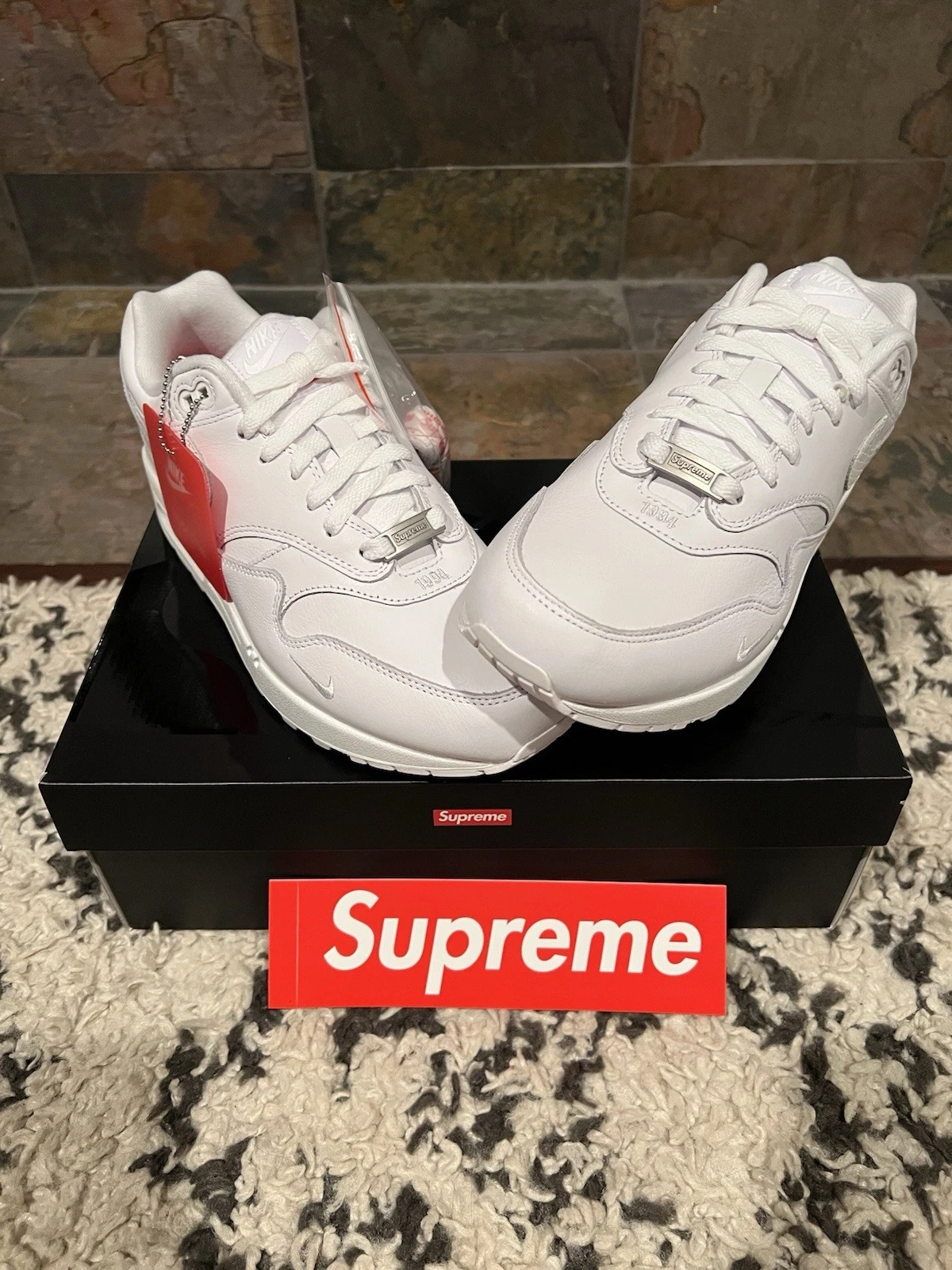 Taille 9,5   Nike Air Max 1 x Supreme Triple Blanc