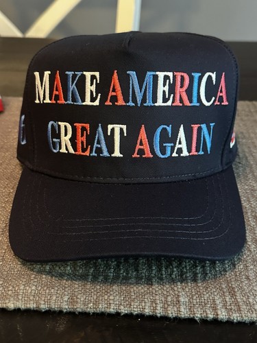 OFFICIAL AUTHENTIC DONALD J TRUMP 4TH OF JULY RED/WHITE/BLUE MAGA HAT CALI FAME