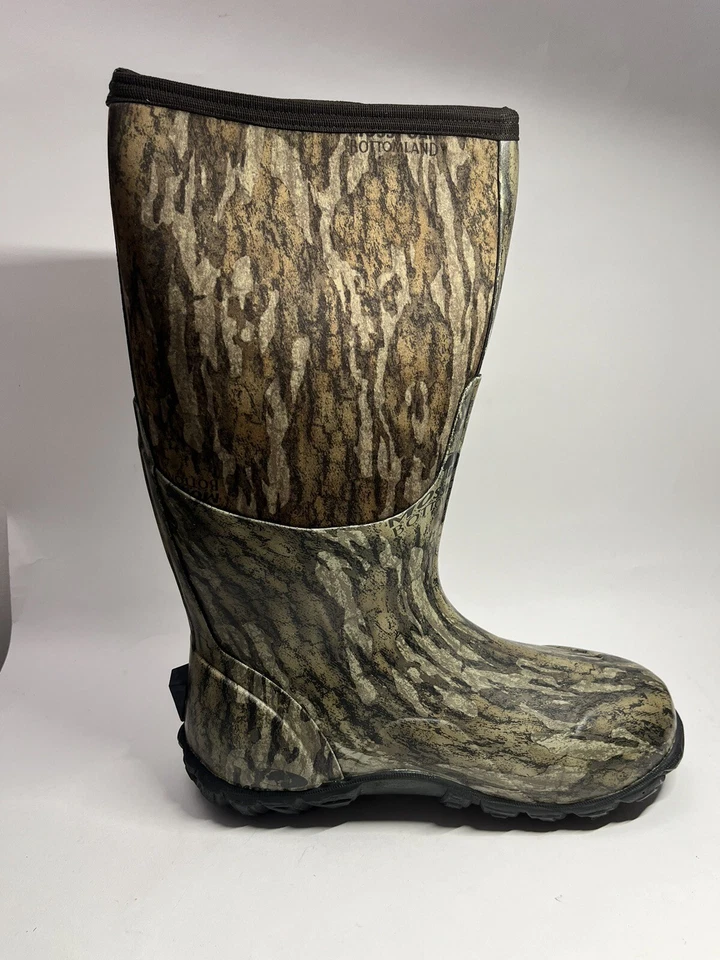 BOGS Men's Classic Camo Hunting Rainboot Rain Boot Mossy Oak Size 9, One Pair - Image 4 of 4