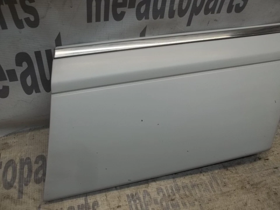 86-91 MERCEDES-BENZ W126 OEM RIGHT FRONT PASSENGER FENDER PANEL TRIM MOLDING - Image 4 of 4