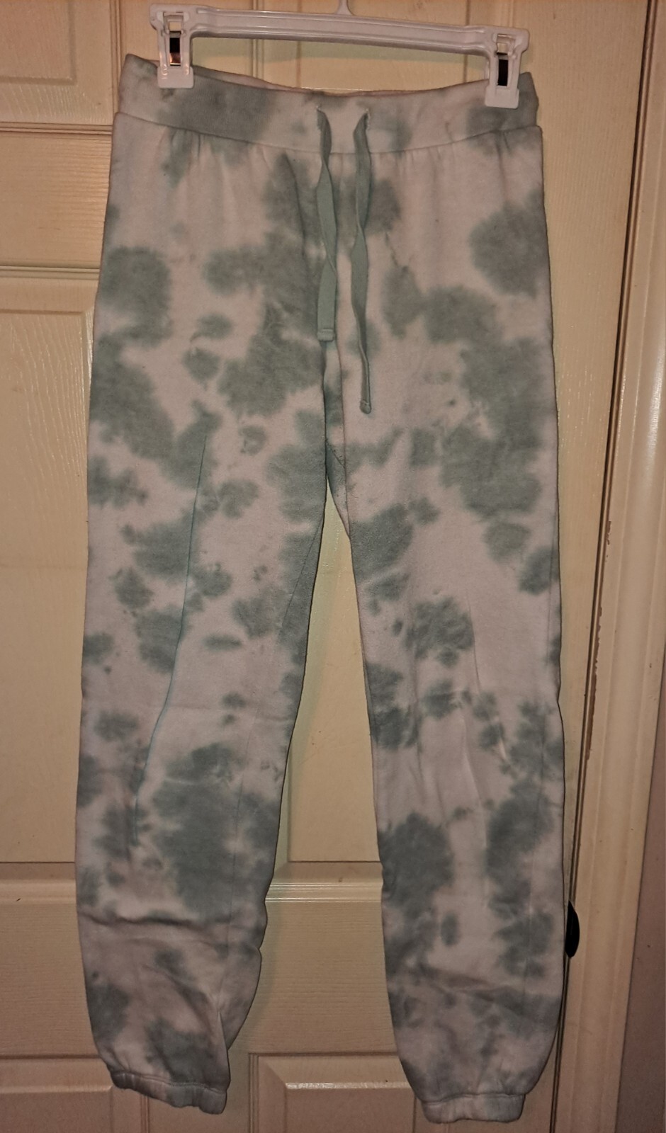Picture 1 of 4
