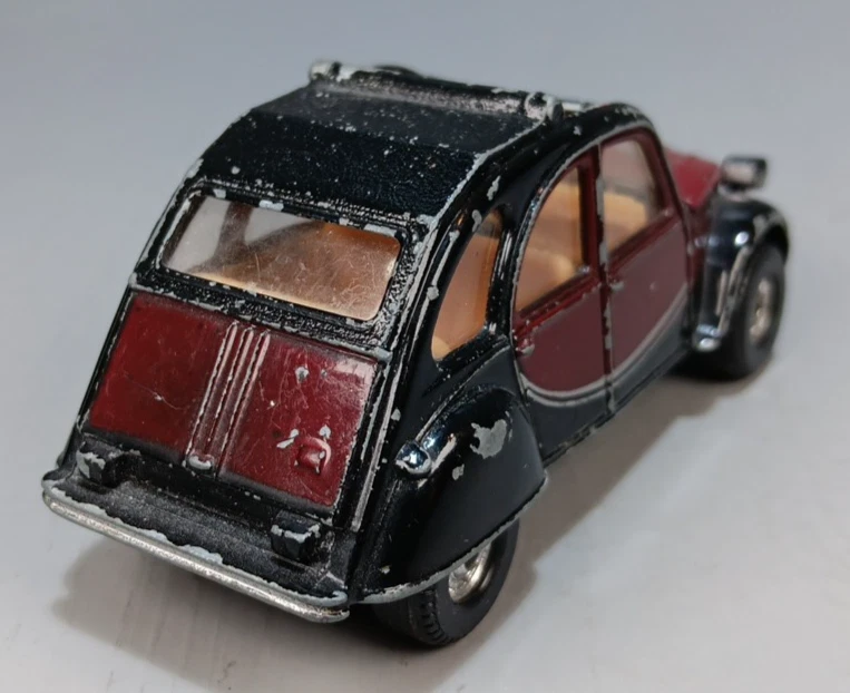 Vintage Corgi Citroen 2CV6 Plastic Base England - Image 3 of 4