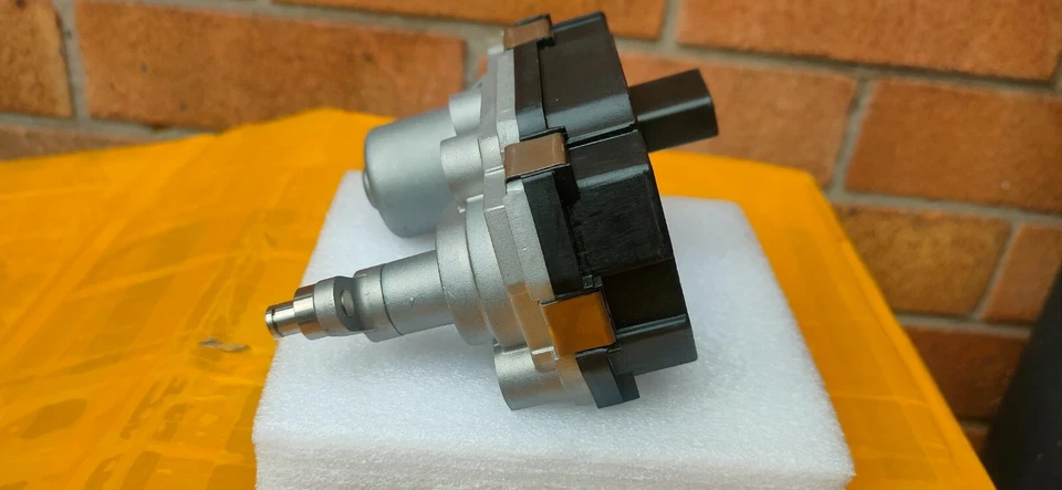 Electric Turbo Actuator 54399880107 Kia Sportage Hyundai SantaFe ix35 2.0 CRDi - Image 3 of 4