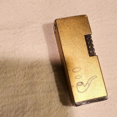 Vintage 70's Gold Plated Rollagas Lighter with Pipe Engraved Design