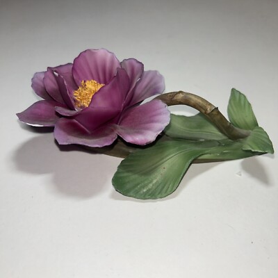 Franklin Mint  cardinal De Richelieu  Porcelain Rose. Repaired Leaf 