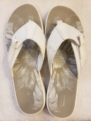 clarks velcro slippers