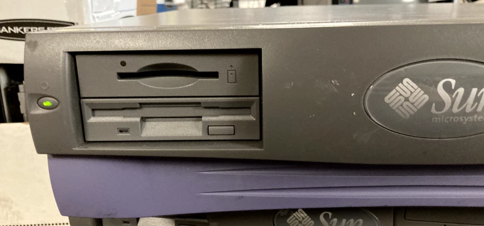 Sun Microsystems SunBlade 150 Workstation 2*512MB, 1*128MB RAM NO HDD For Parts - Image 2 of 4