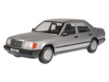 Mercedes W124 300E 1984 silver metallic diecast model car 18285 MCG 1:18