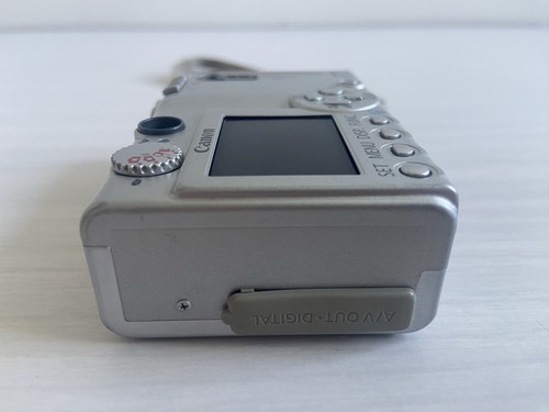 Canon IXUS 430 4.0MP Digital Camera Untested No Charger Or Battery Made In Japan - Picture 6 of 7