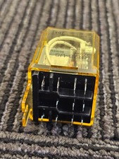 (2 PCS) Idec RR3B-US: Ice Cube Relay Plug-In 10A Coil 3PDT 11-Pin Blade Terminal