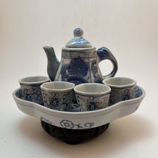 Chinese Miniature Tea Set Blue  White 7 Pieces Very Good Condition