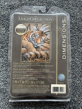 Dimensions Cross Stitch Kit - Gold Collection Petites: Cozy Cub 65105 🐅