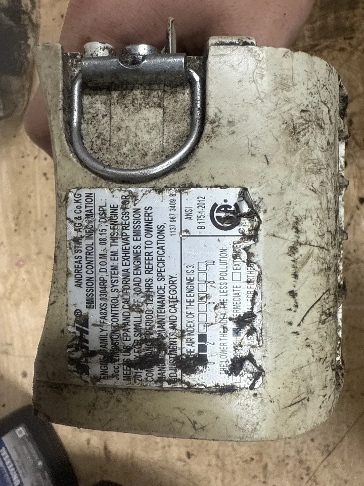 Chasis motosierra Stihl MS192TC MS193T USADO CUERPO estuche con tanques (128767B) Foto 4 de 4