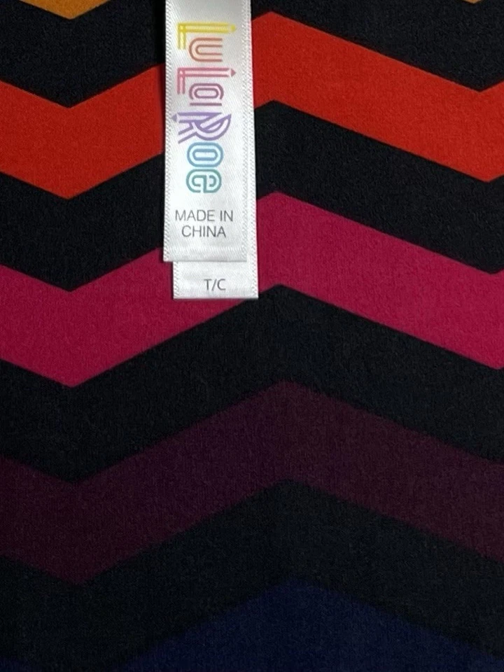 LuLaRoe Leggings TC Tall Curvy Unicorn BLACK Colorful CHEVRON RAINBOW Pride SOFT - Image 4 of 4