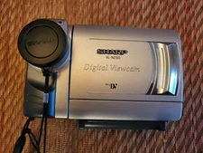 Sharp Viewcam Digital Video Camcorder VL-NZ50 - Turns on but Not Tested
