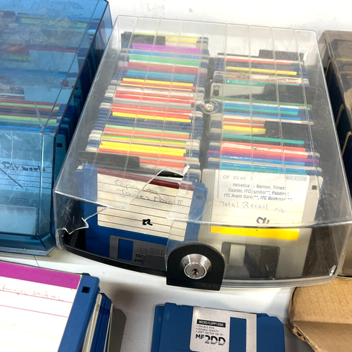 Mega Konvolut Paquete Lote Discos Amiga Commodore IBM Micro Disquete - Imagen 7 de 7