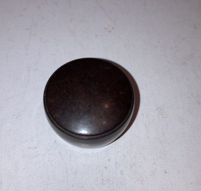 ANTIQUE VINTAGE RADIO KNOB FOR  PHILCO , RCA  , EMERSON AND OTHERS !