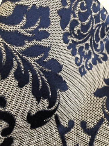 3.5Y Filigree Crests Polished Navy Matte Winter White Cotton Jacquard Fabric Rem - 第 5/8 張圖片