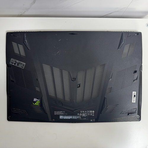 Cache coque inférieure pour MSI GE63 GL63 GP63 MS-16P1 MS-16P5 307-6P1D254-TA2