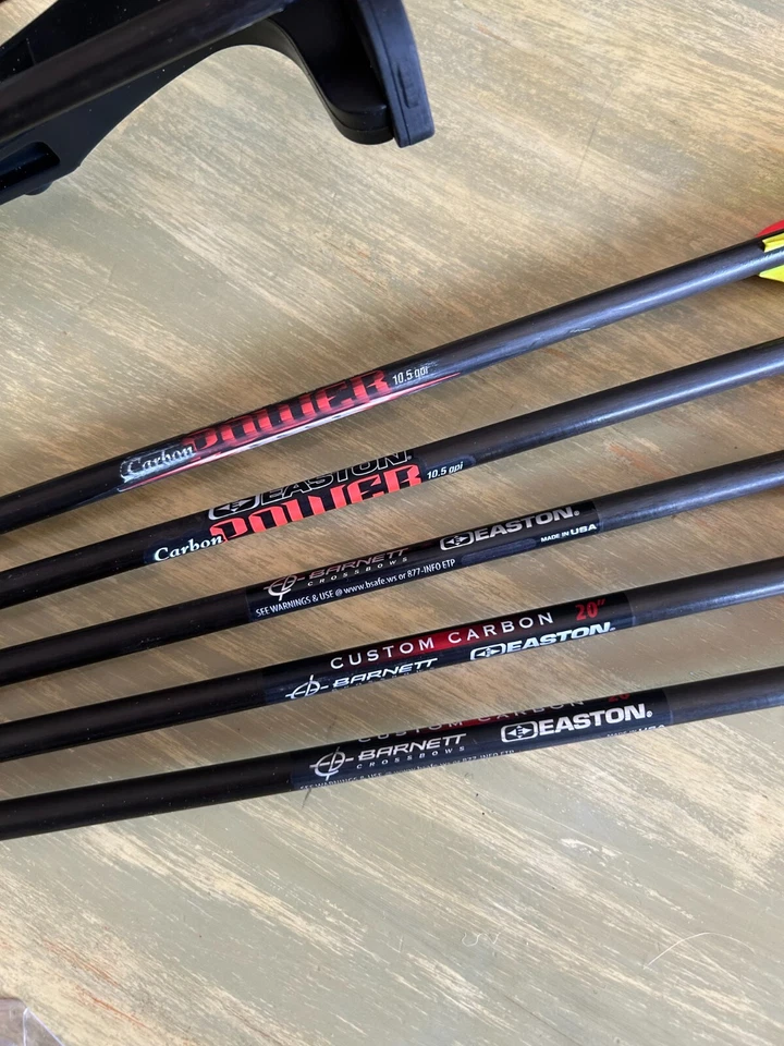 Lote de 8 pernos de ballesta Easton Carbon Power Headhunter de 20" Grizzly Broadhead Aljaba Foto 2 de 4