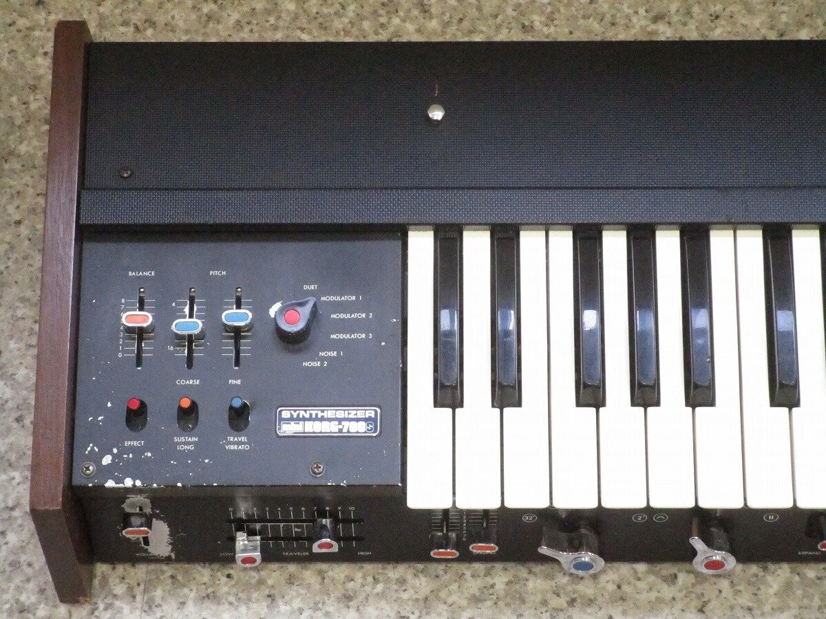 Korg 2024 minikorg 700s