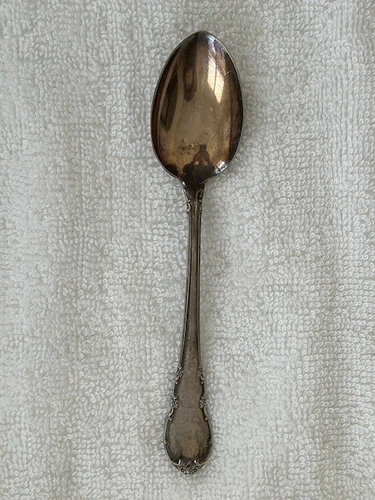 Lunt Modern Victorian Sterling Silver Spoon Teaspoon 5 3/4"