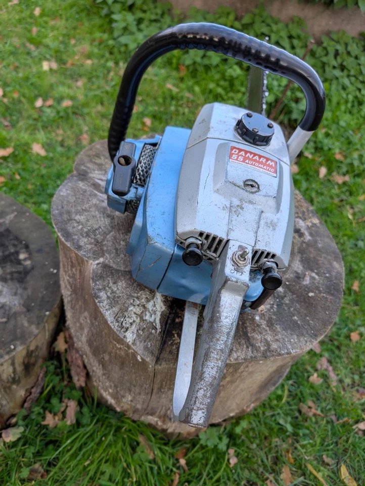 Danarm 55 mk2 auto LH Vintage British Chainsaw in good working order. - Image 3 of 4