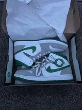 Jordan 1 Mid SE Men's Grey And Green