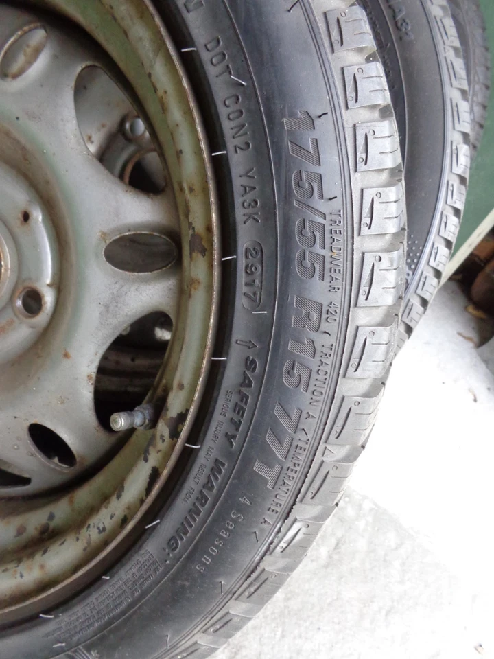 Smart 450 Stahl- Kompletträder mit Winterreifen - Bild 2 von 4