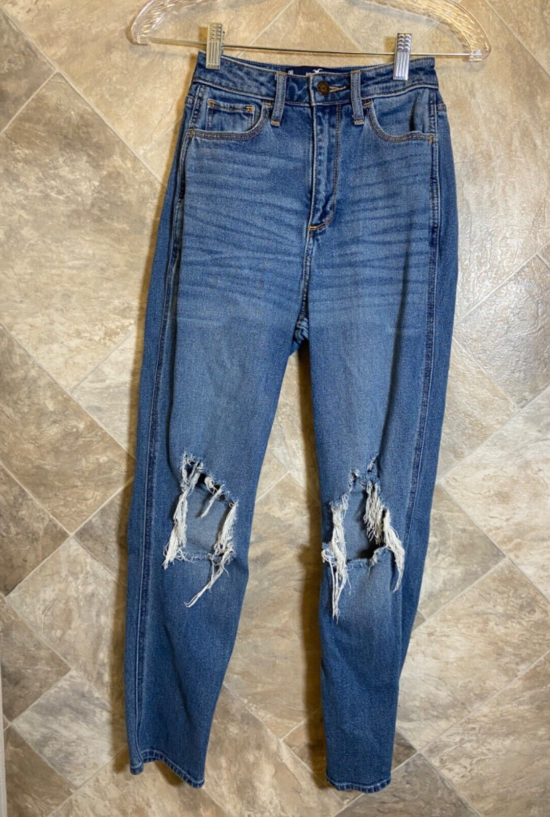 Hollister Jeans Women's Sz 0R/24 Blue Curvy Ultra High Rise Mom Jean Distressed