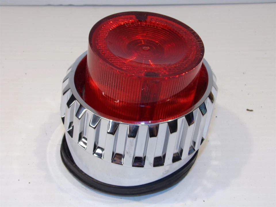 Задний фонарь 1962 Plymouth Belvedere Fury Savoy 2189064 от оригинального производителя новый из старых запасов  - Изображение 3 из 4