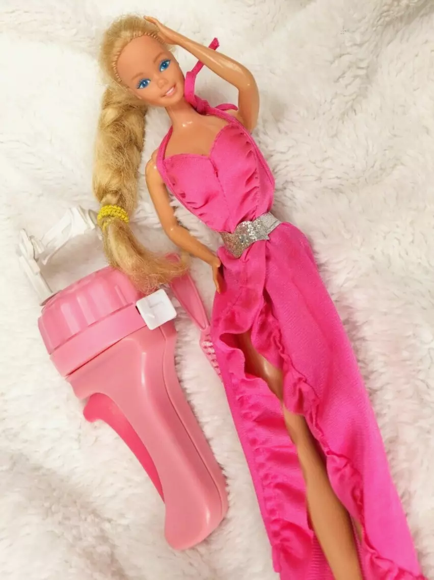 Barbie on sale hair twister