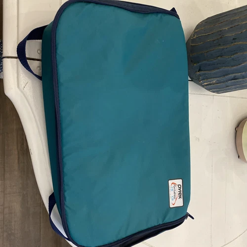 PYREX Portable, Insulated Carry bag & Heat Pack, Lid - 16 x 10.5