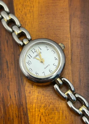 Vintage Carriage Timex Women's Watch 2004 Silver Tone Dainty 22mm New Battery