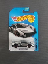 Hot Wheels HW City (2014) Silver Lamborghini Veneno Car 37/250 Sealed Hw16