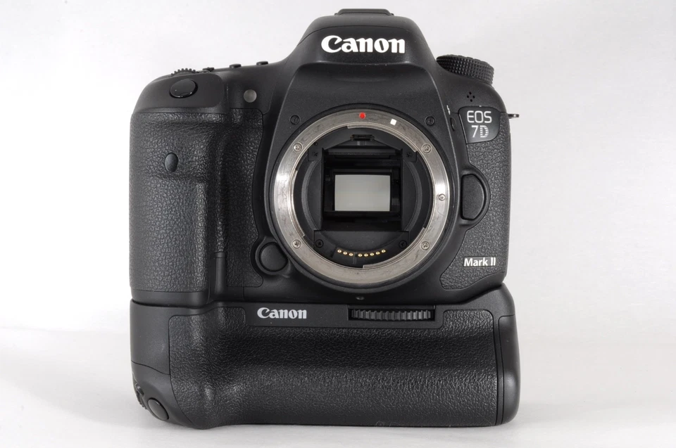 Корпус цифровой зеркальной камеры Canon EOS 7D Mark II только SC11306 из Японии [почти как новая] - Изображение 2 из 4