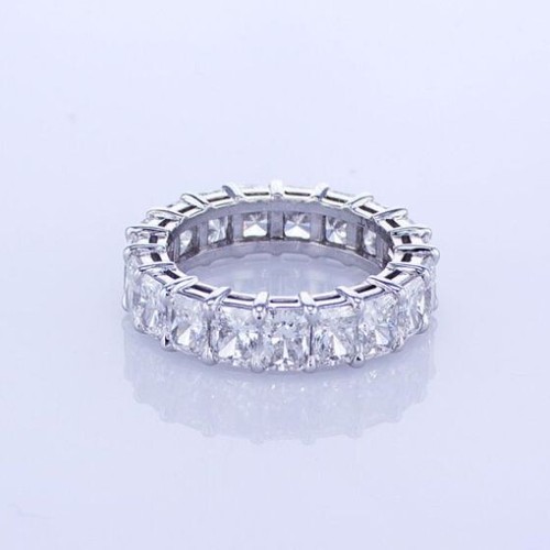 Lab Grown 4.00 ct F VS1 Classic Diamond Eternity Ring - Radiant Cut - Set in 14k