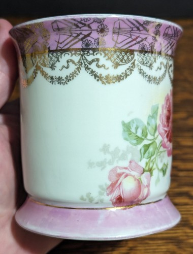 Vintage Porzellan Becher spätviktorianisches Zeitalter - rosa mit Rosen & Golddetails deutsch - Bild 5 von 10