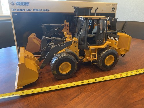 Vintage RARE / HIGH DETAIL ERTL Precision Construction 544J Wheel Loader 1/16 - Picture 2 of 15