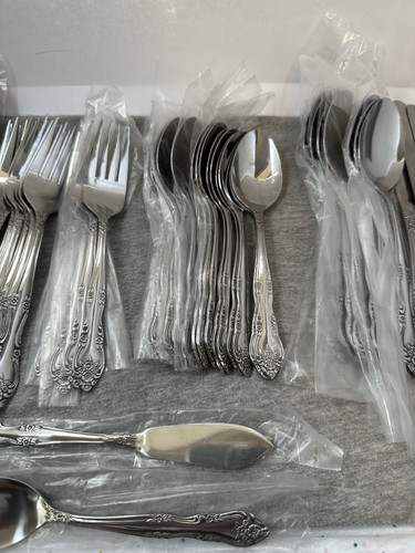 Vintage Korea Rogers Co. DREAM ROSE / ROSE BUD Stainless Flatware Lot Of 50 PCS - Picture 3 of 24