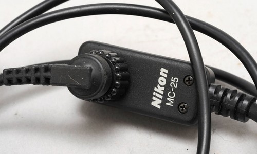 2 Pocket Wizard Plus II Transceiver units + remote cords Nikon MC-25 - Picture 22 of 24